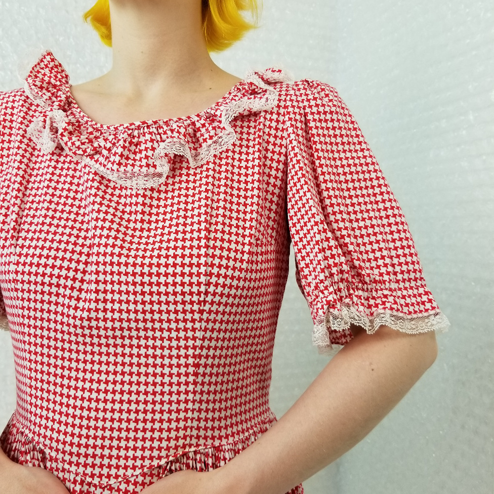 SOLD 🌈 1970s houndstooth square dance dress - Picture 4 of 8